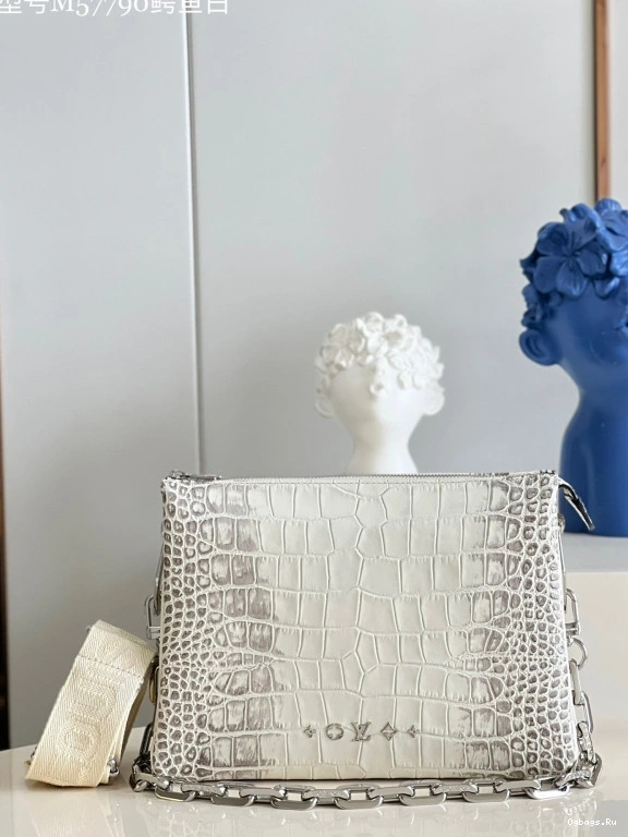 PM VUITTON LOUIS COUSSIN 0427